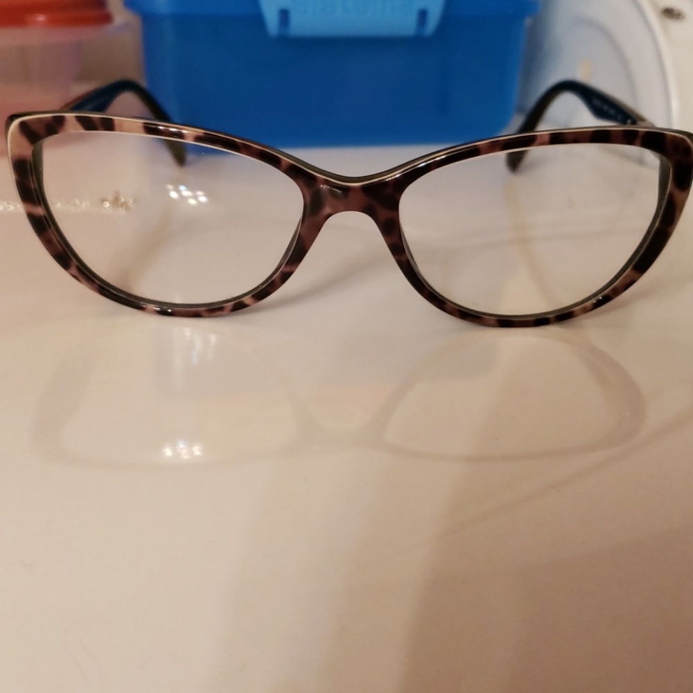 D&G Cateyes frames.